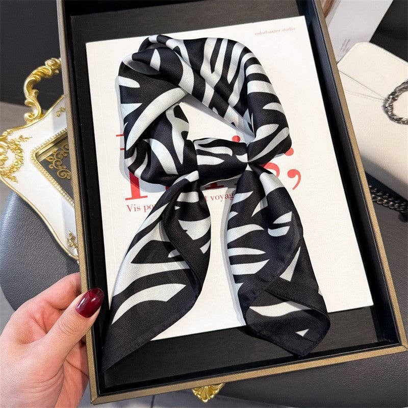 ZEBRA PRINT SCARF - BLACK