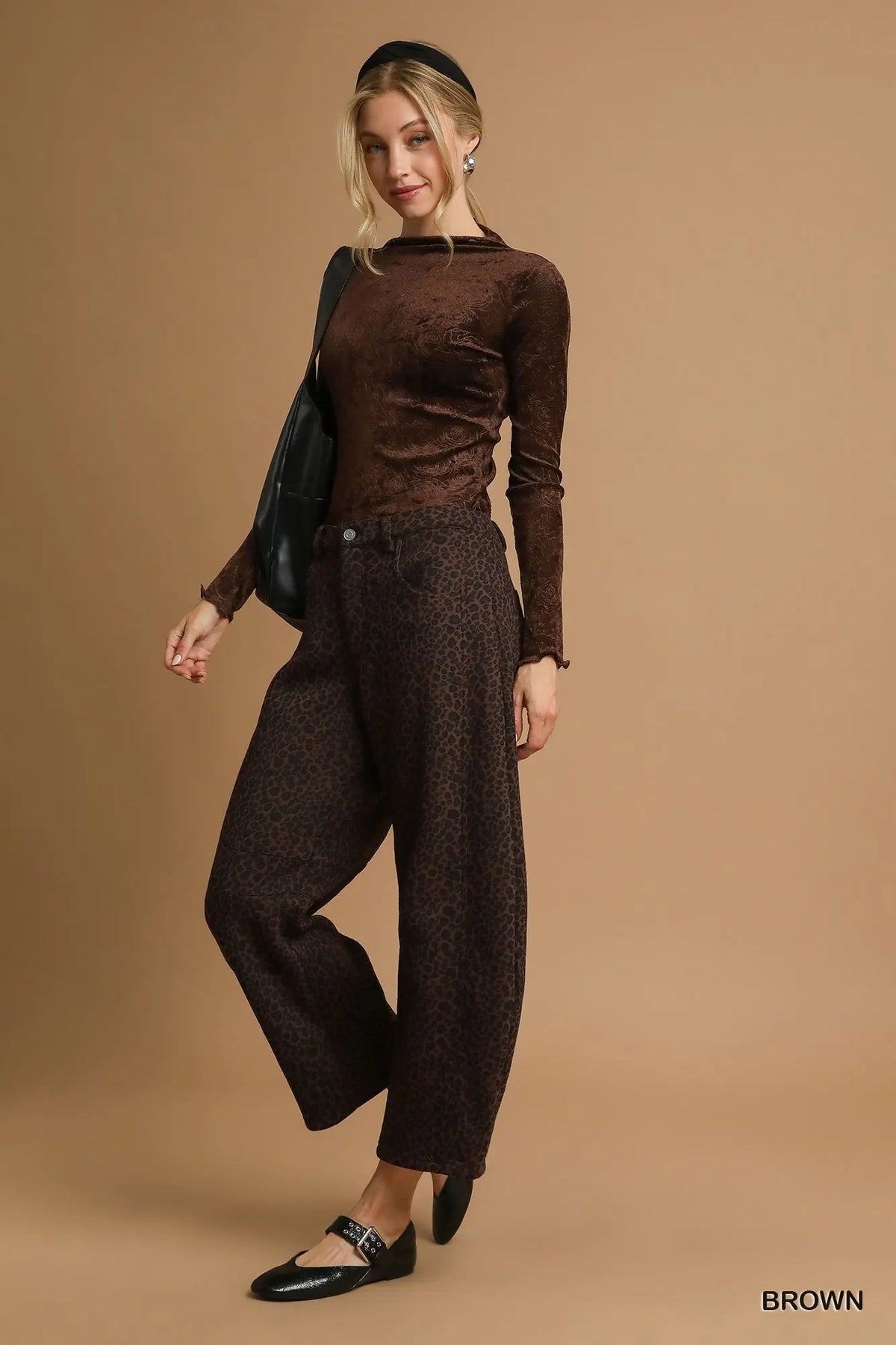 LEOPARD PRINT BARREL PANTS