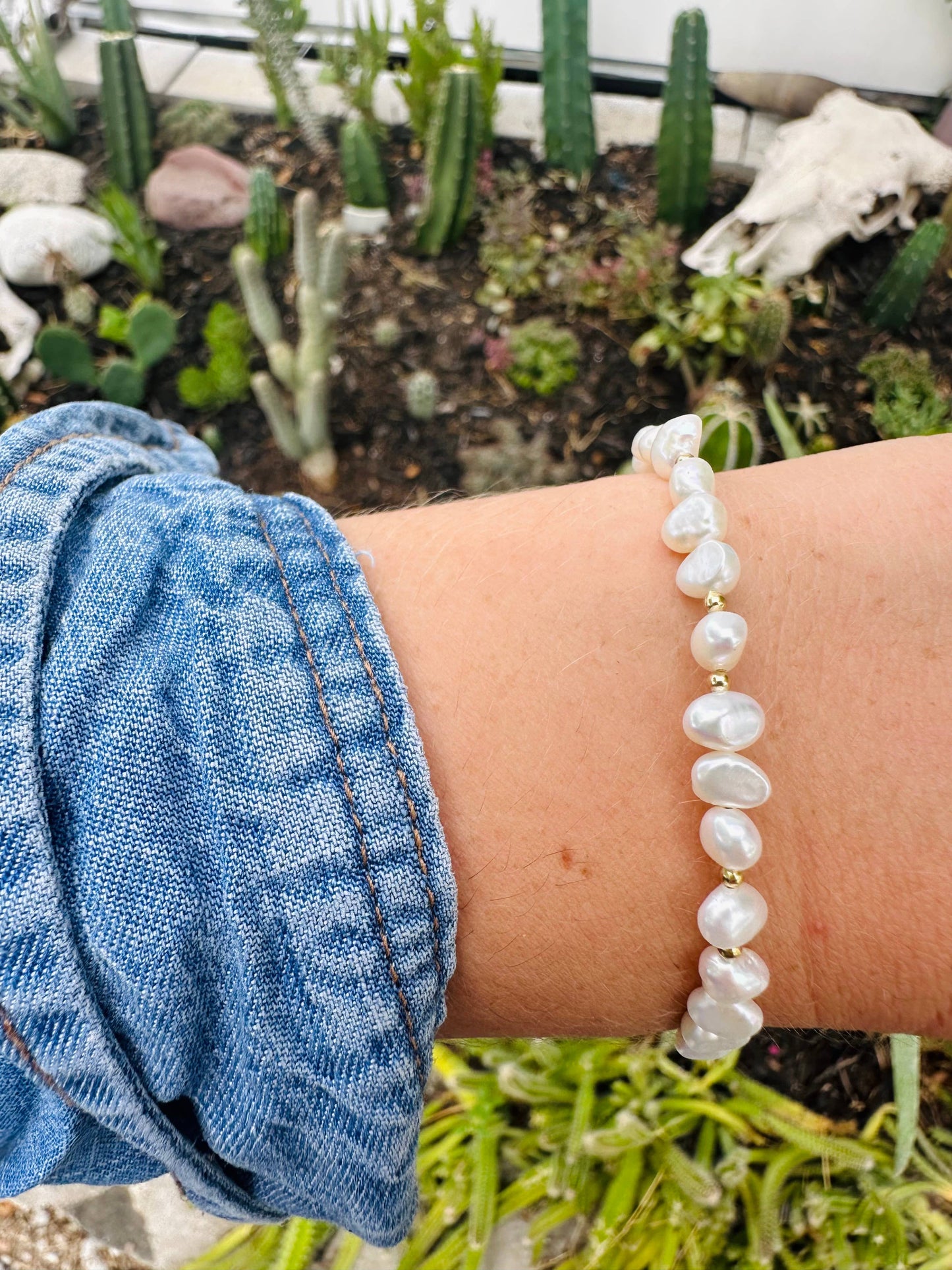 Ivory Pearl & Gold Bracelet