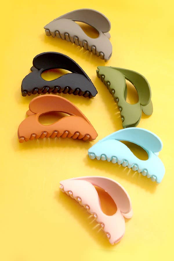 HAIR CLAW CLIPS