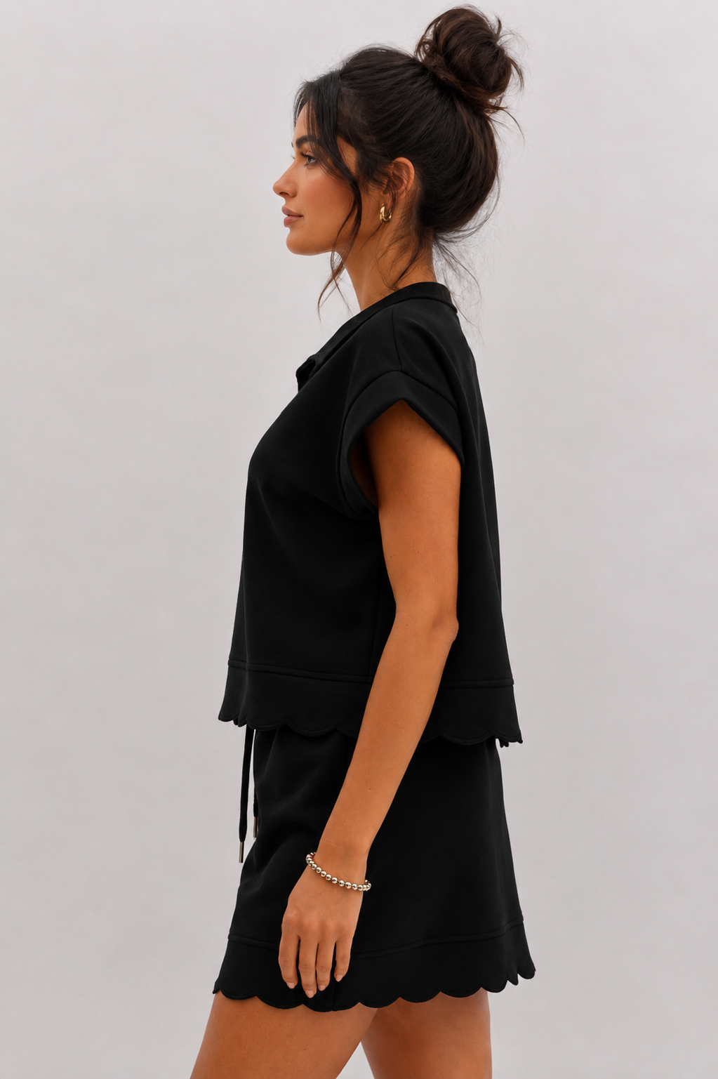 SPORTY SCALLOP SKIRT