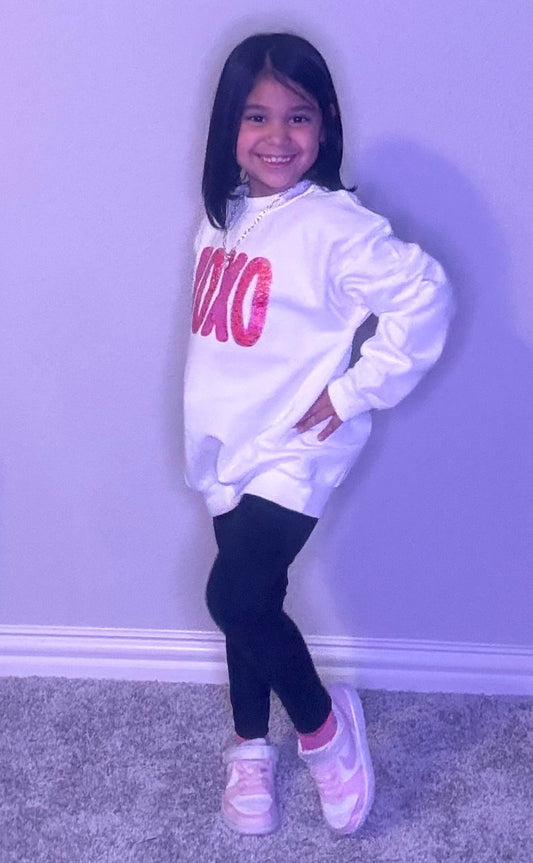 YOUTH XOXO SWEATSHIRT