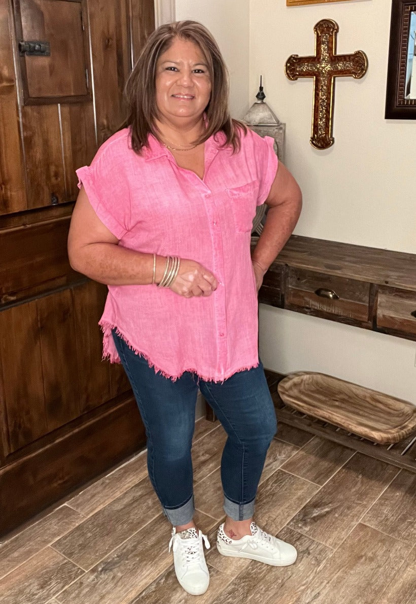 EASY BREEZY TOP - HOT PINK