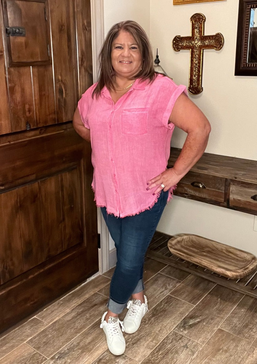 EASY BREEZY TOP - HOT PINK