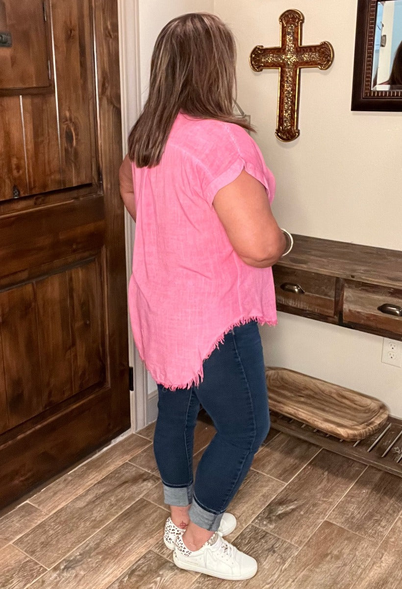 EASY BREEZY TOP - HOT PINK