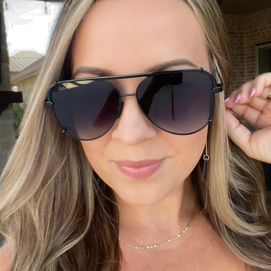 SHAY SUNGLASSES - BLACK OMBRE