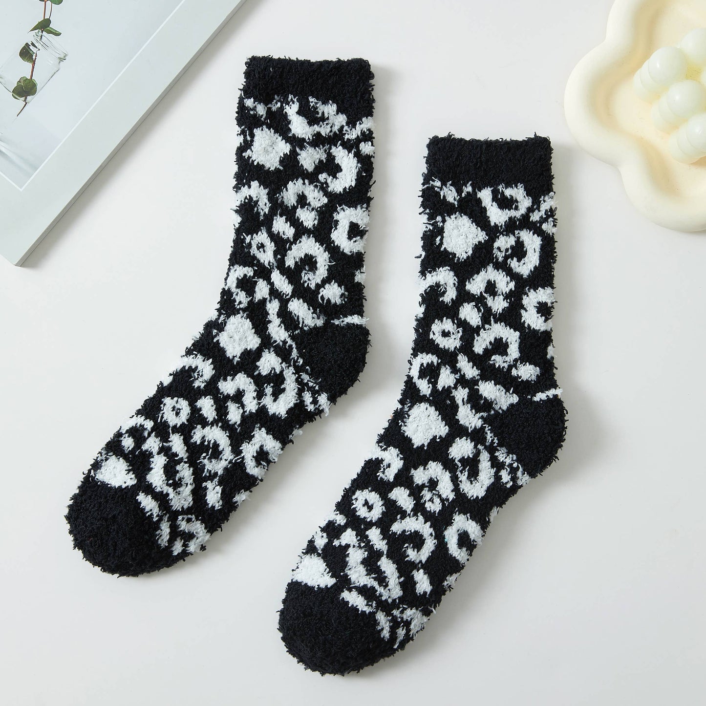 WARM PLUSH FUZZY SOCKS