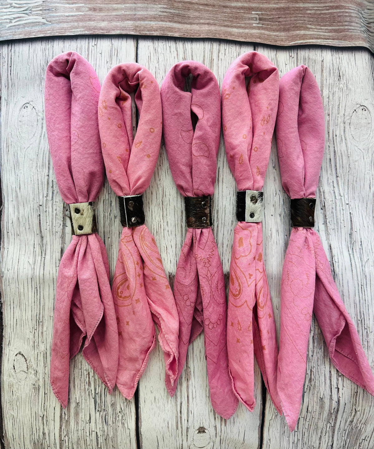 SANGRIA PINK BANDANA W/LEATHER SLIDE
