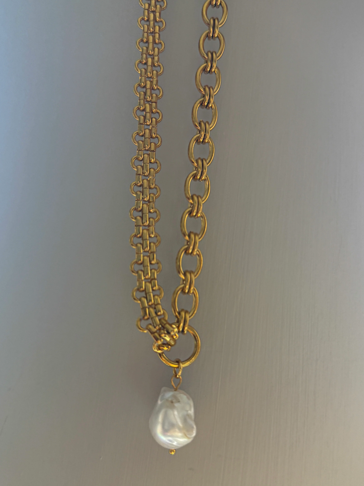 AMBER NECKLACE