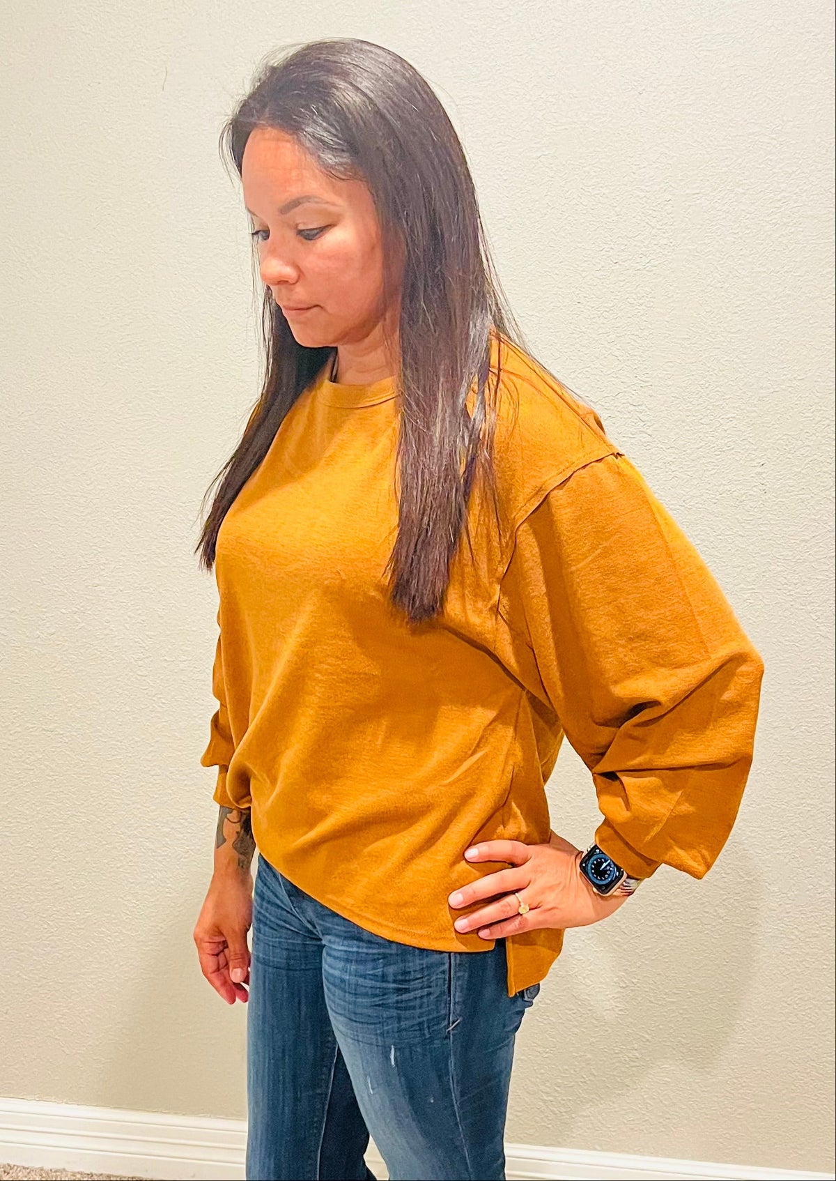 STITCH AROUND SWEATER - CAMEL