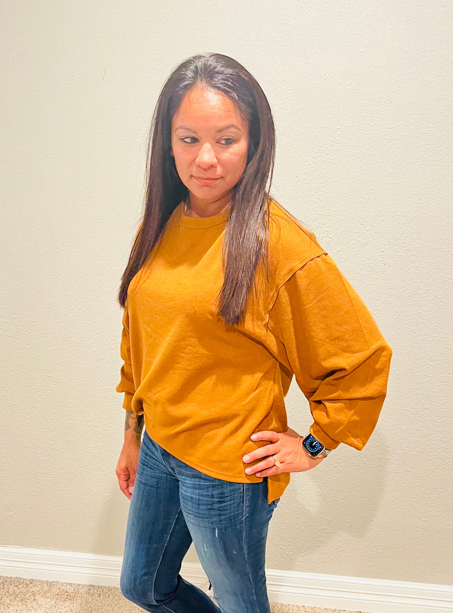 STITCH AROUND SWEATER - CAMEL