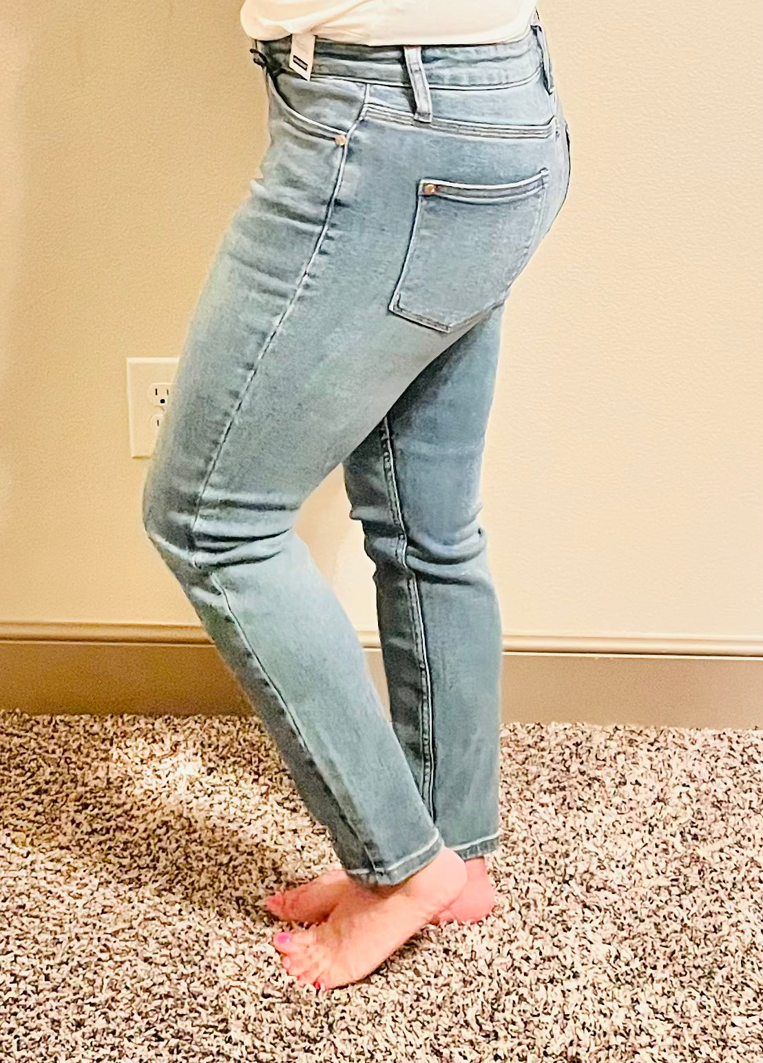 JUDY BLUE CROSS OVER WAISTBAND RELAXED FIT JEANS