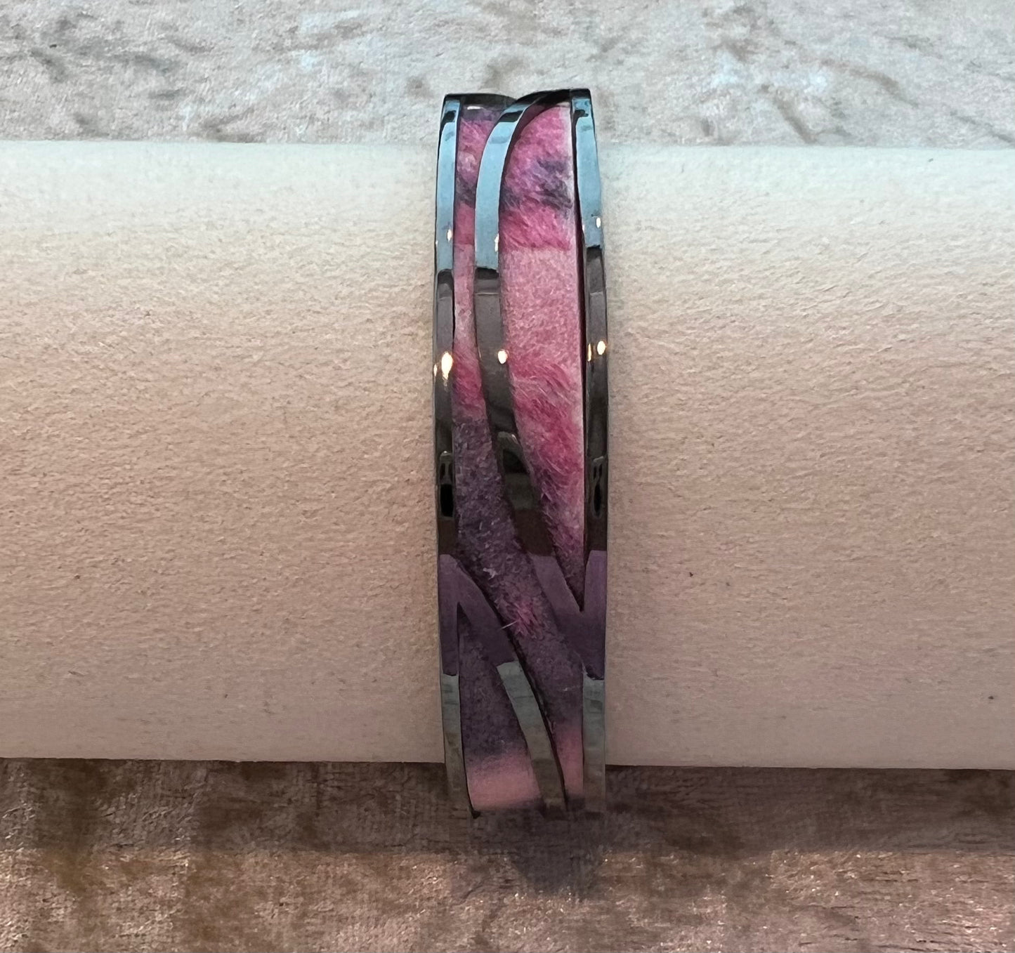 MOONLIGHT CUFF BRACELET - PINK/GREY LEATHER BLACK