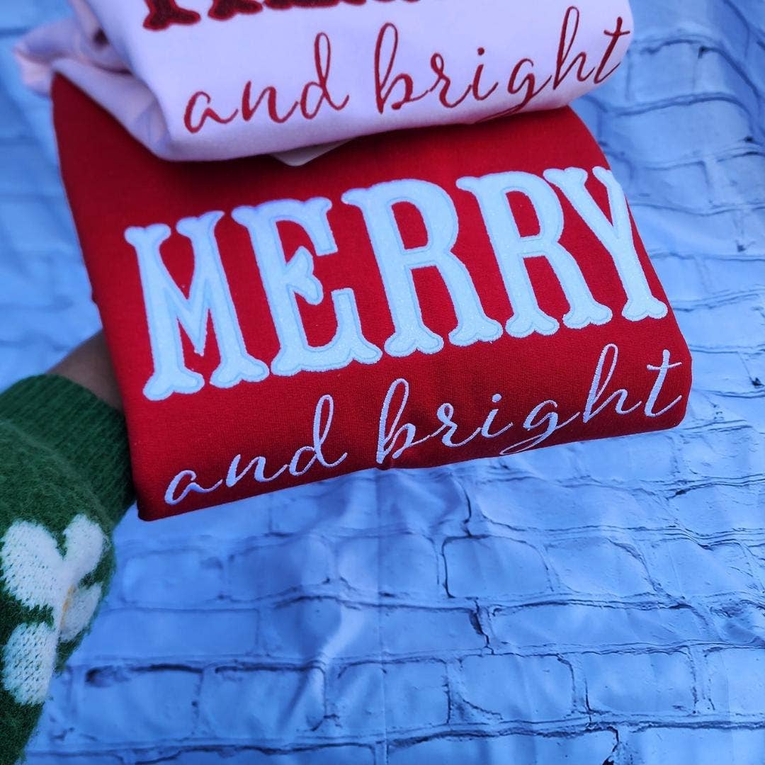 MERRY & BRIGHT XMAS BOW SWEATSHIRT