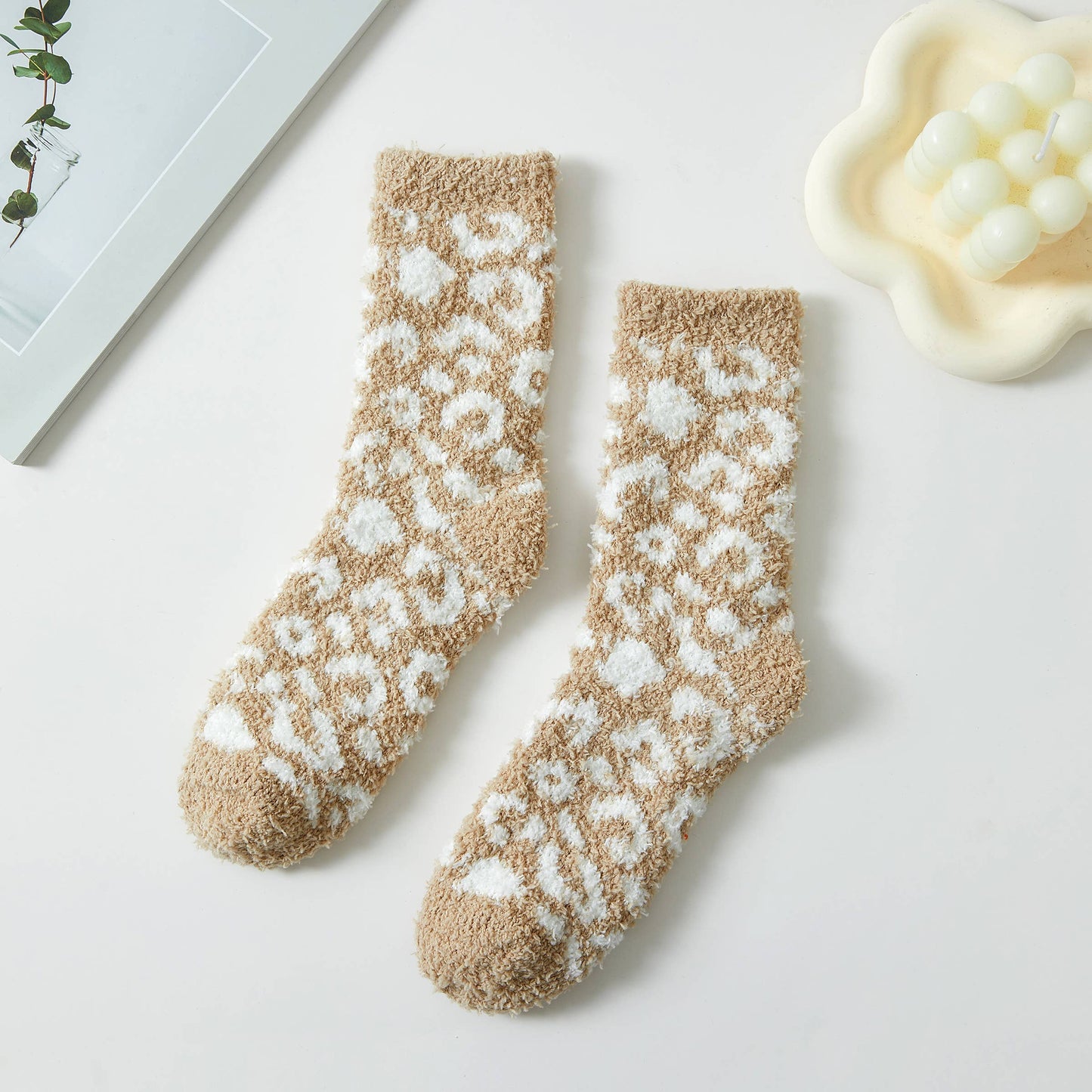 WARM PLUSH FUZZY SOCKS