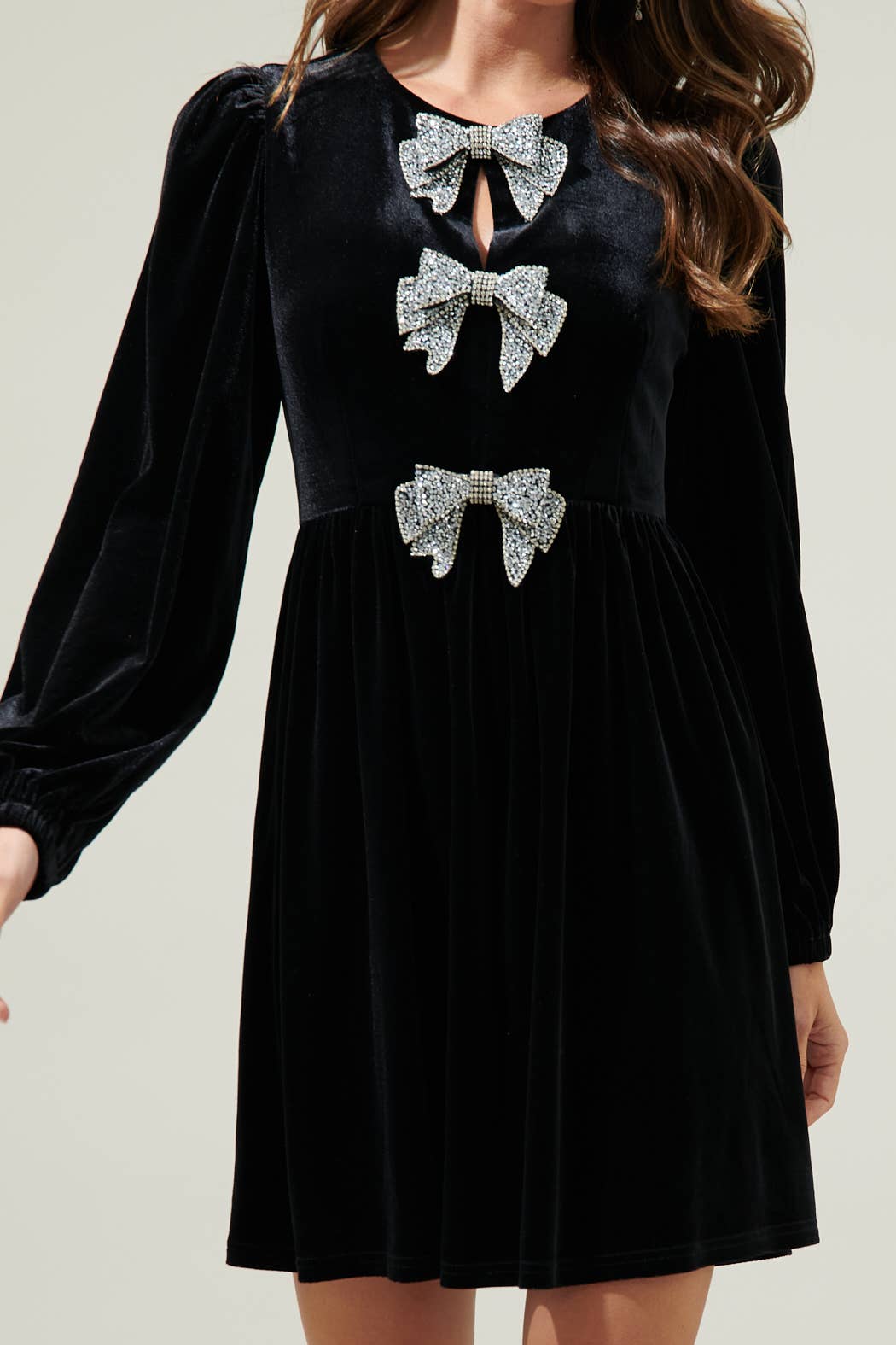 GLOW BOW VELVET DRESS