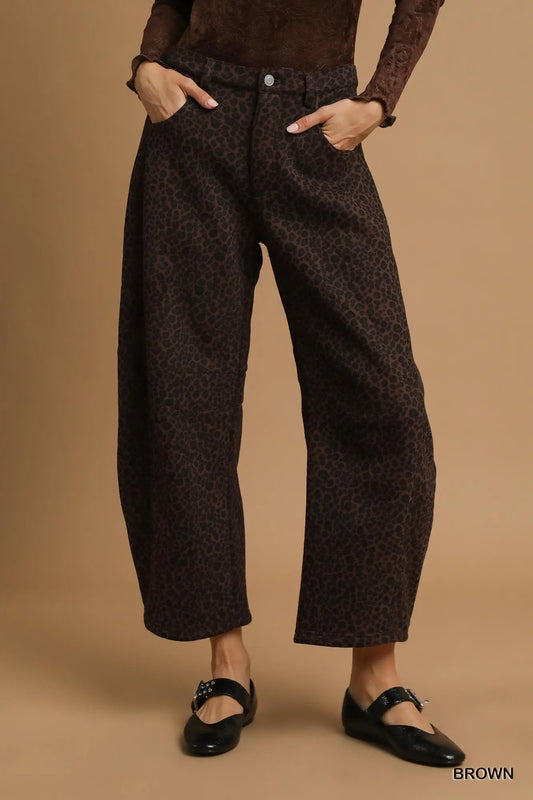 LEOPARD PRINT BARREL PANTS