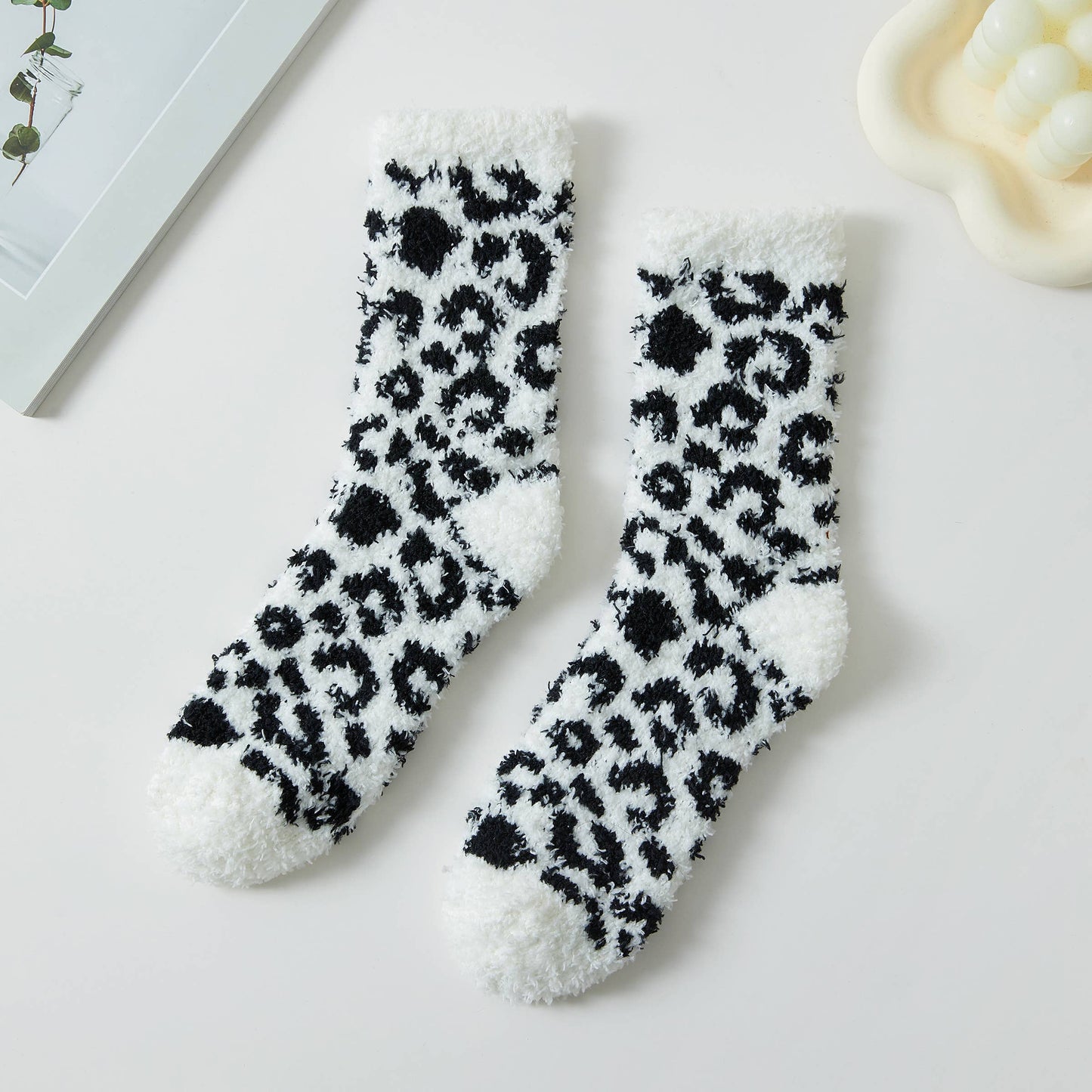 WARM PLUSH FUZZY SOCKS