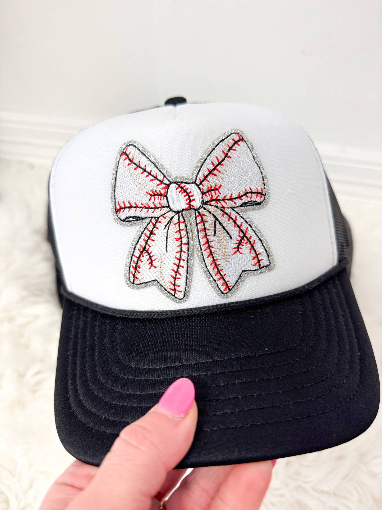 BASEBALL BOW TRUCKER HAT