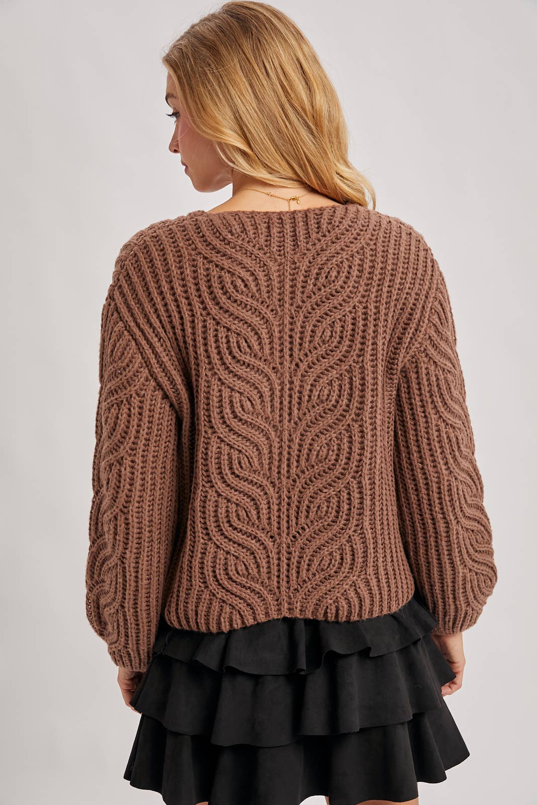 ELIA CHUNKY CABLE KNIT SWEATER