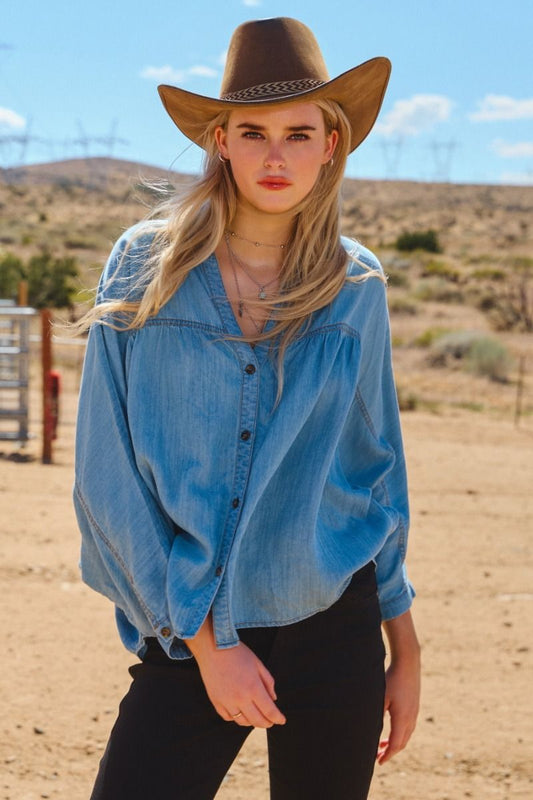ATTENTION TO DETAIL TOP