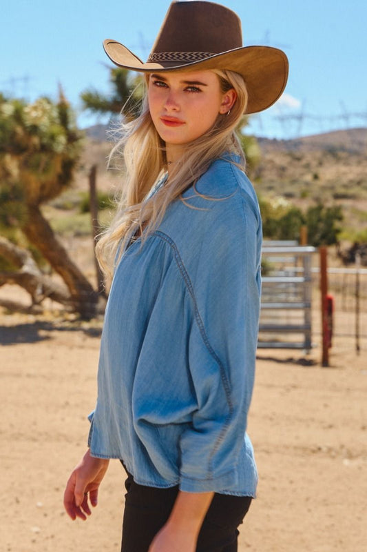 ATTENTION TO DETAIL TOP