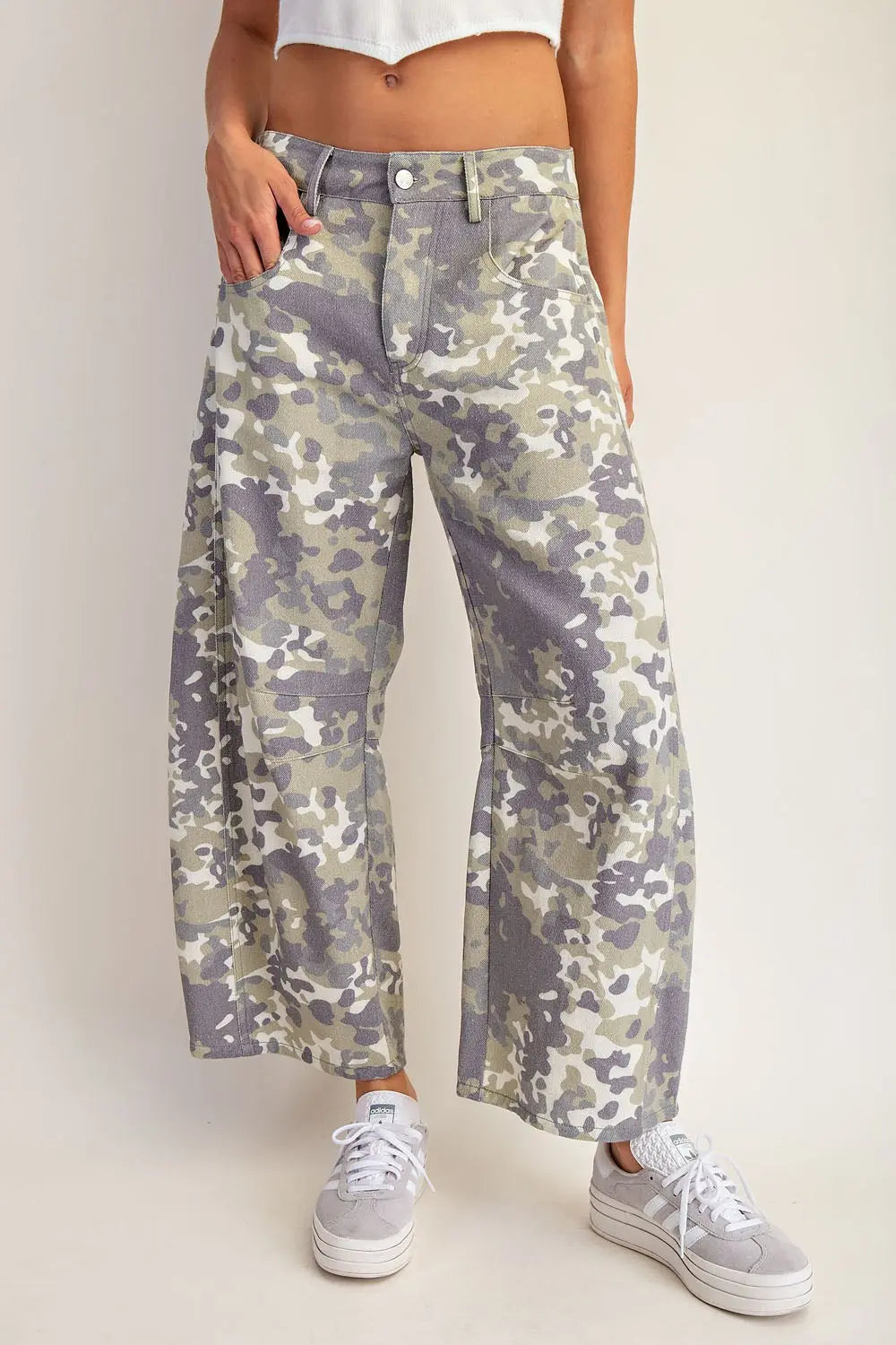 SAGE CAMO BARREL JEANS