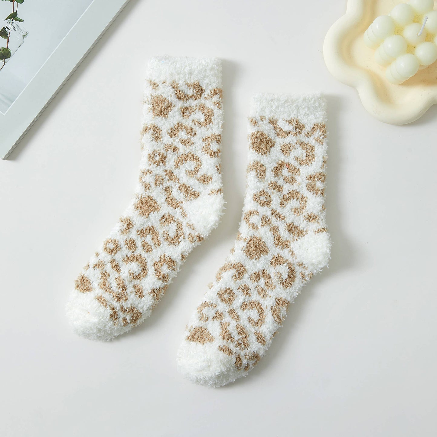 WARM PLUSH FUZZY SOCKS