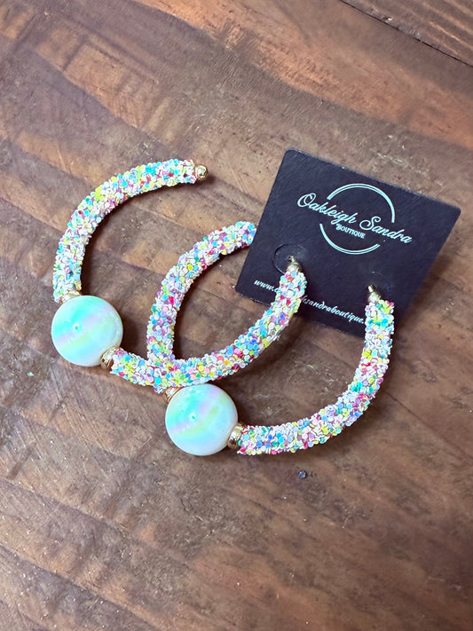 CONFETTI BEADED HOOP EARRINGS