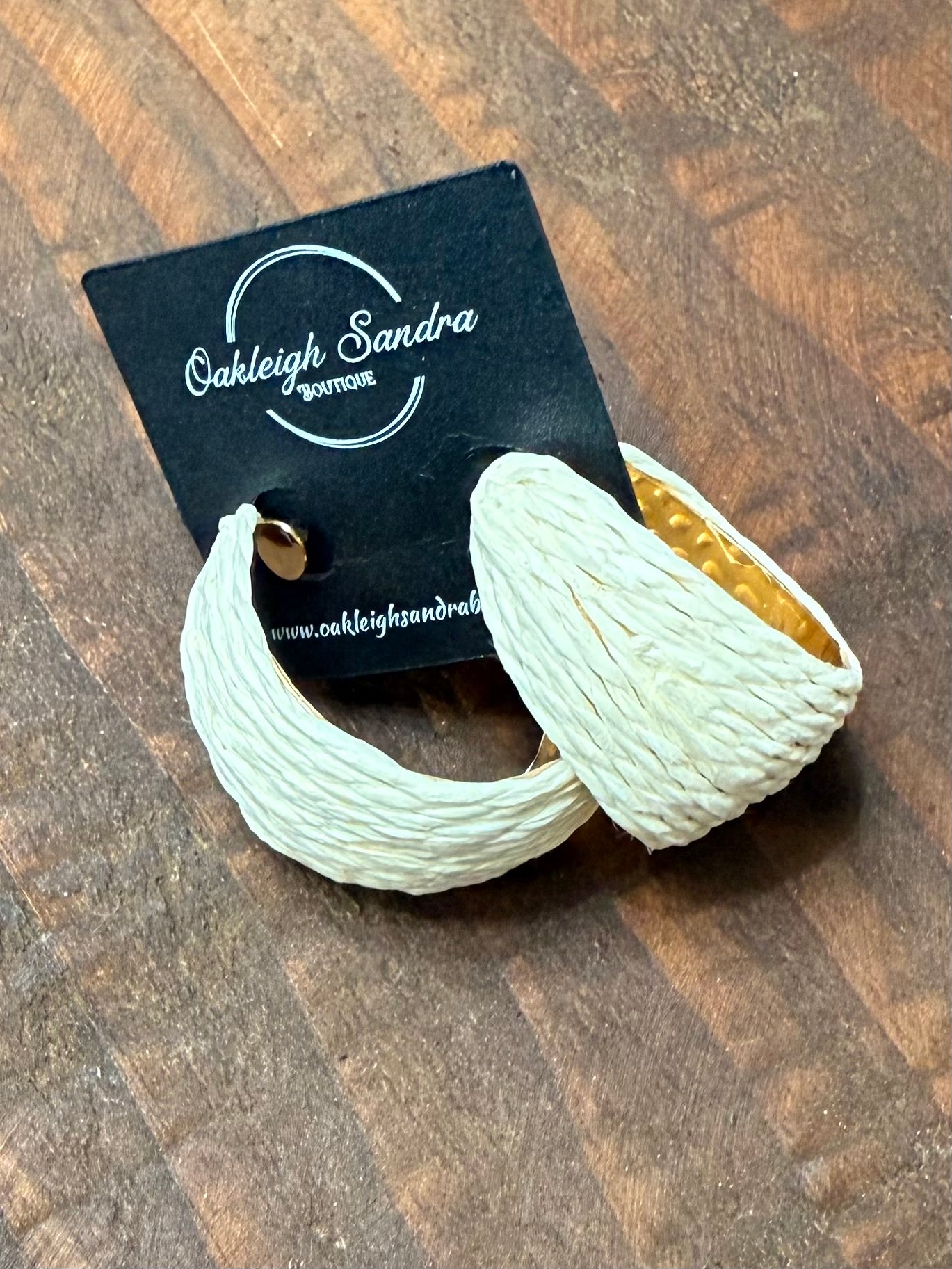 WOVEN CHUNKY HOOP EARRINGS - CREAM