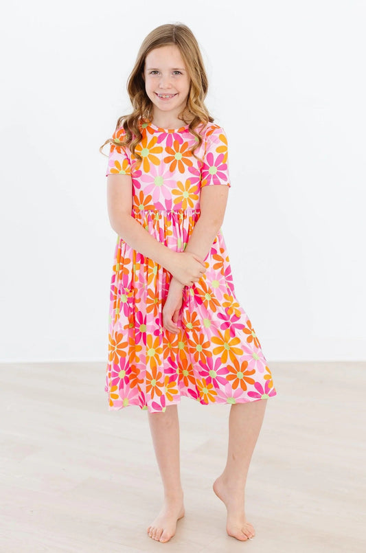 CARLY TWIRL DRESS - RETRO DAISIES