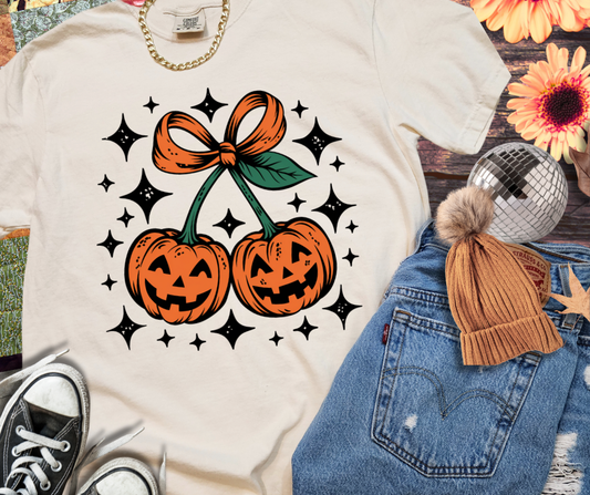PUMPKIN CHERRIES GRAPHIC TEE