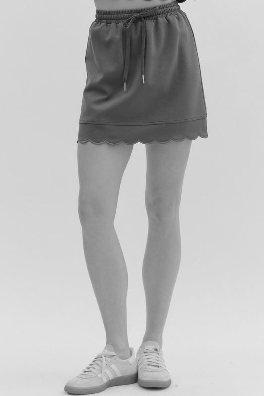 SPORTY SCALLOP SKIRT