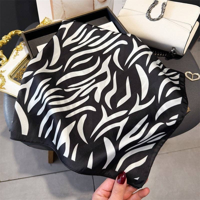ZEBRA PRINT SCARF - BLACK