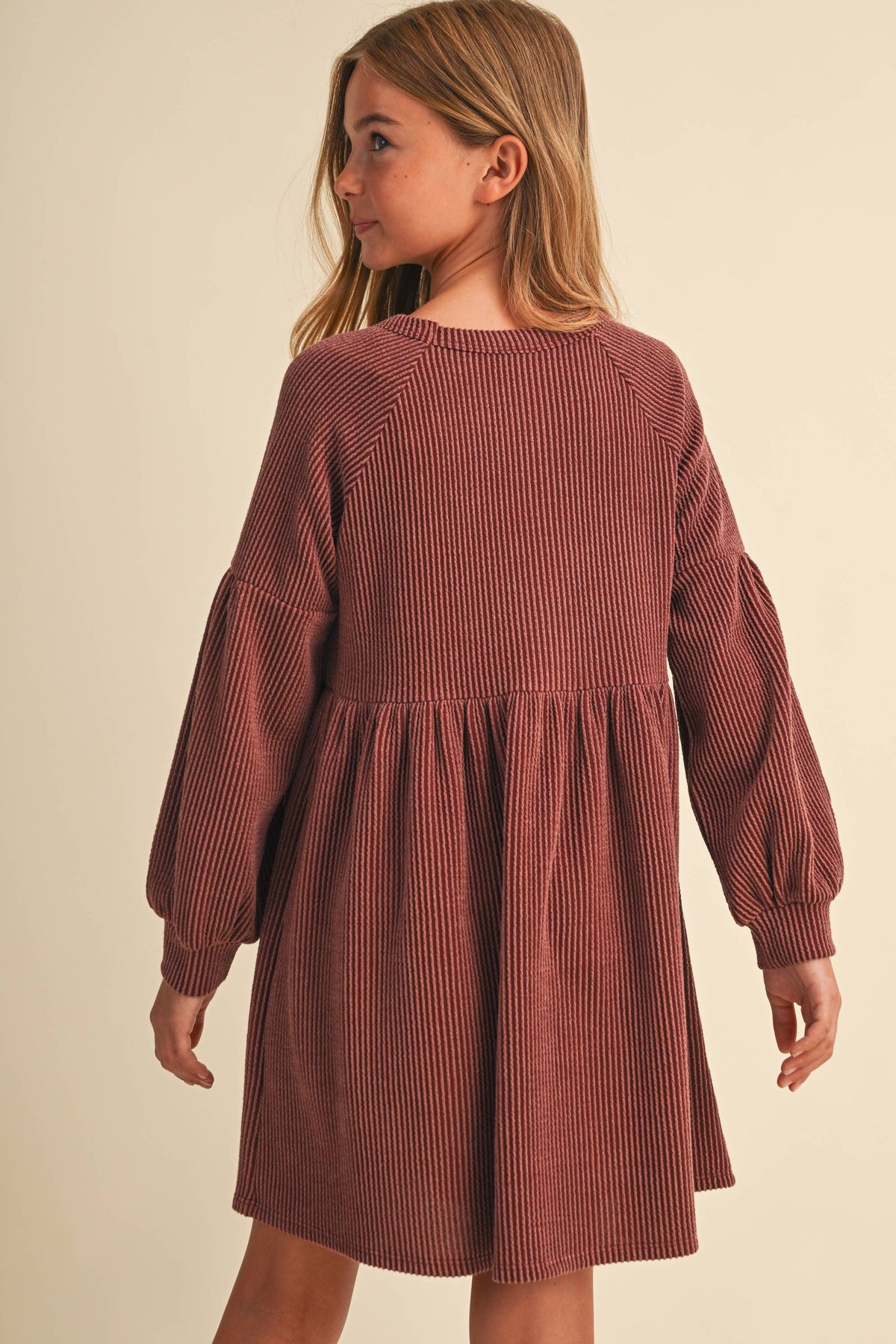 TWEEN KIDS GIRLS BABYDOLL KNIT DRESS (7-14): RAISIN / 9/10