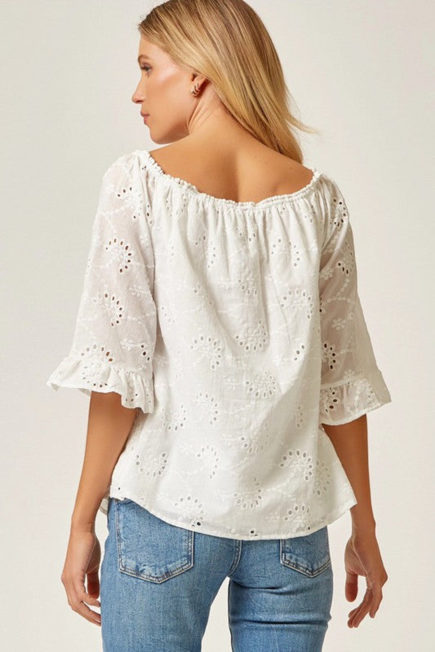 OFF THE SHOULDER BLOUSE