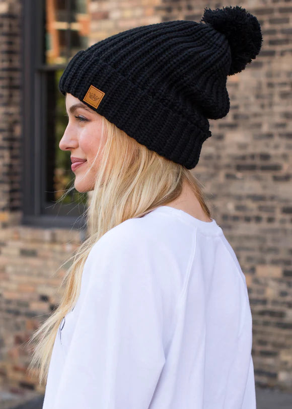 BLACK SLOUCHY KNIT HAT