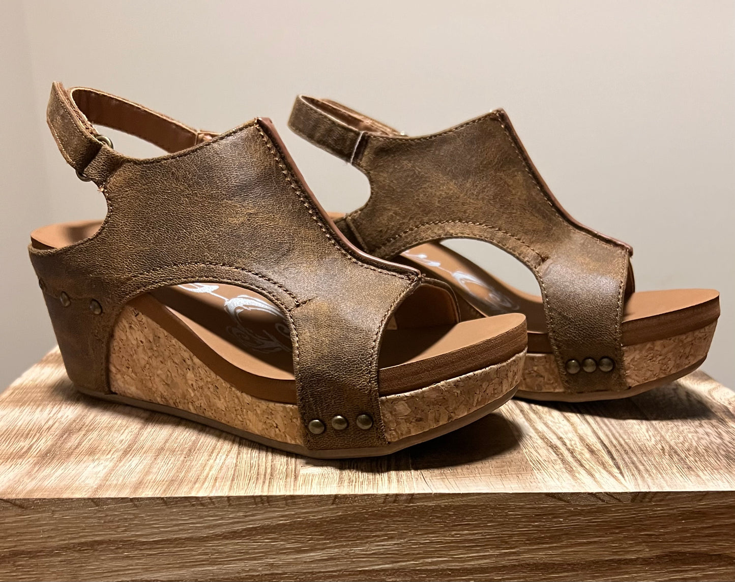 LIBERTY WEDGE - TAN