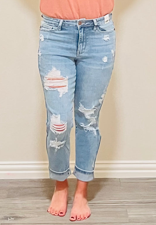 JUDY BLUE DESTROYED BOYFRIEND JEANS