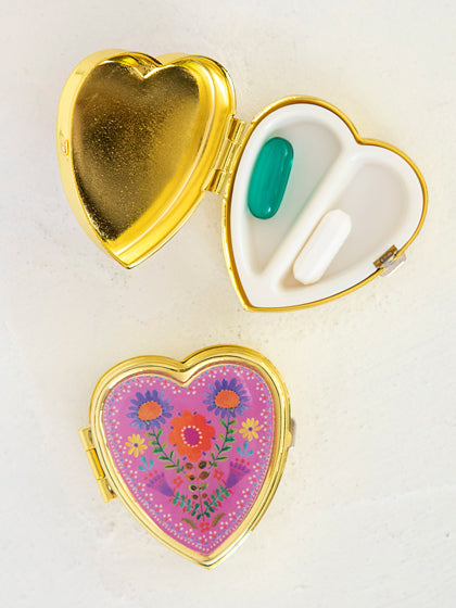 FOLK HEART PILL BOX