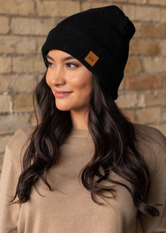 BLACK CUFFED SLOUCHY BEANIE