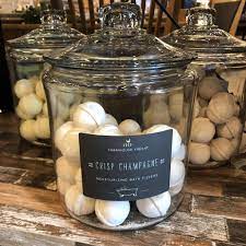 CRISP CHAMPAGNE FIZZER SOAK BALL