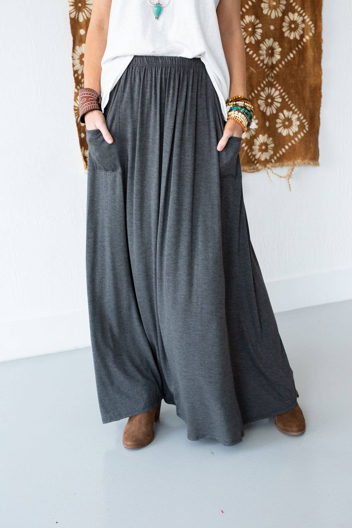 THE PERFECT POCKETED MAXI SKIRT