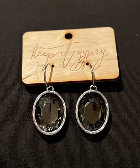 BLACK OVAL CRYSTAL EARRINGS